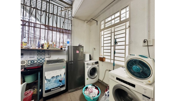 BÁN NHÀ PHÚ NHUẬN HXH 70M2 4 TẦNG NỞ HẬU 8M 9 PN CHDV CAO CẤP PHAN ĐĂNG LƯU GẤP BÁN 9.5 TỶ.